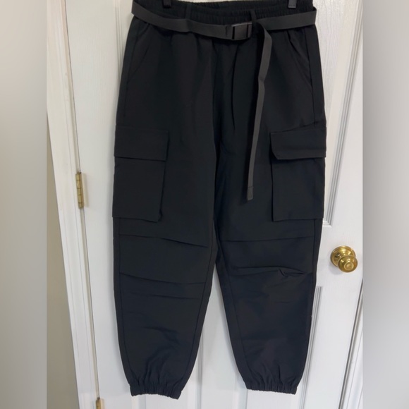 Halara Black Cargo Utility Jogger Pants Belted Nylon Athleisure Small NWT Women - Picture 2 of 7